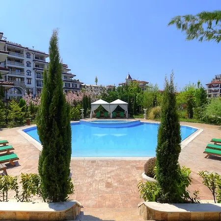 Ξενοδοχείο με διαμερίσματα Apartments In Esteban Complex 2*