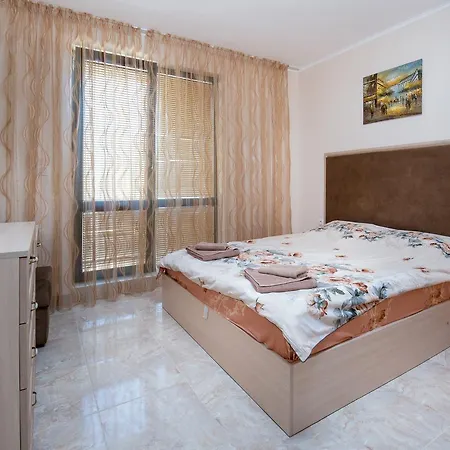 Apartments In Esteban Complex 2* Νεσέμπαρ